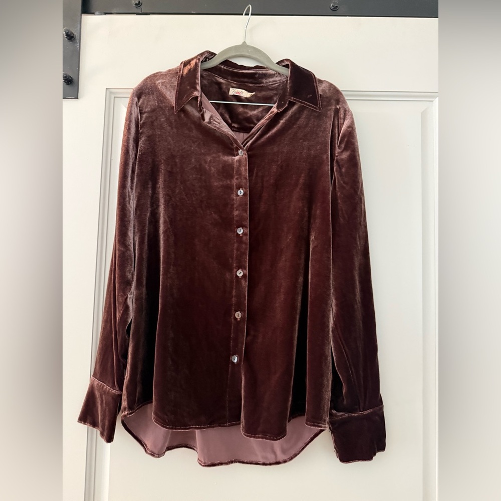 Faherty Stretch Silk Velvet Genevieve Shirt